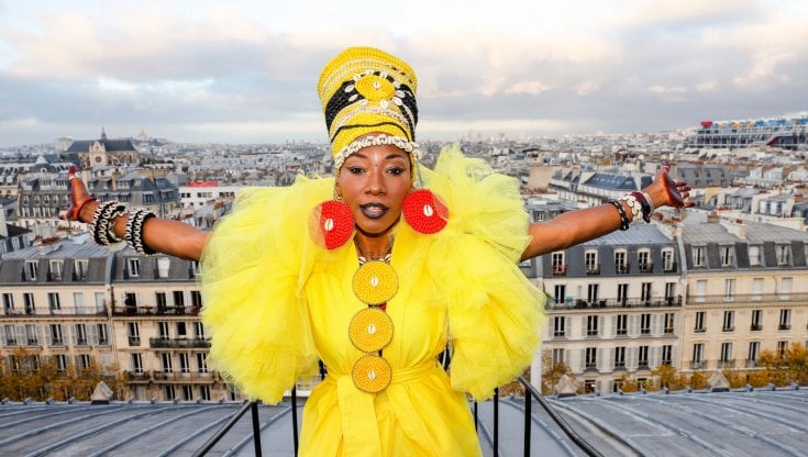 Fatoumata Diawara, la regina d'Africa è tornata. "La voce degli antenati per salvare la nostra terra"