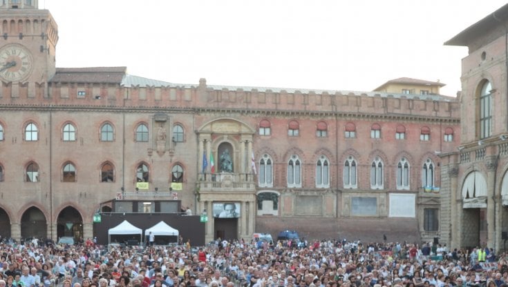 Piazza Maggiore a Bologna durante una delle scorse edizioni della Repubblica delle Idee