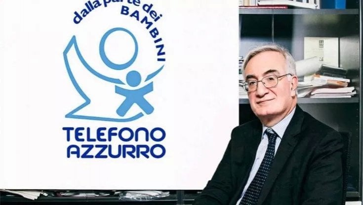 L'anniversario di Telefono Azzurro, 36 anni dalla prima chiamata dell'8 giugno 1987: "Sentire la voce di un bambino che chiede aiuto ti cambia la vita”