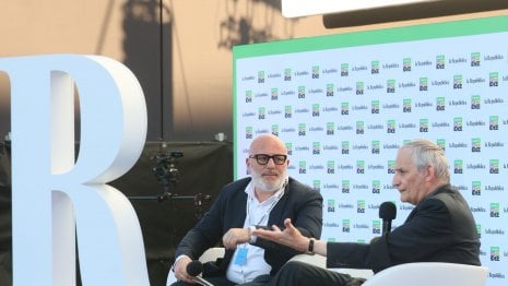 Zuppi: "Essere contro l'utero in affitto non &egrave; medievale. Il Papa non si arrende alla guerra" <a href="https://video.repubblica.it/dossier/la-repubblica-delle-idee-2023/repubblica-delle-idee-2023-il-cardinale-zuppi-il-papa-mi-ha-affidato-una-missione-un-piano-di-pace/447036/448002"><strong>Video</strong></a>