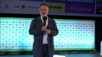 <a href="https://video.repubblica.it/dossier/la-repubblica-delle-idee-2023/repubblica-delle-idee-il-pianeta-delle-piante-di-e-con-stefano-mancuso/447048/448014"> Il pianeta delle piante di e con Stefano Mancuso</a>