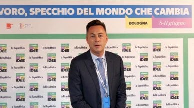 <a href="https://video.repubblica.it/dossier/la-repubblica-delle-idee-2023/ristorazione-biasoni-chef-express-il-settore-e-in-crisi-per-trovare-le-risorse-bisogna-dare-speranze-e-prospettive/446803/447769">Ristorazione, Biasoni (Chef Express): "Il settore &egrave; in crisi, per trovare le risorse bisogna dare speranze e prospettive"</a>