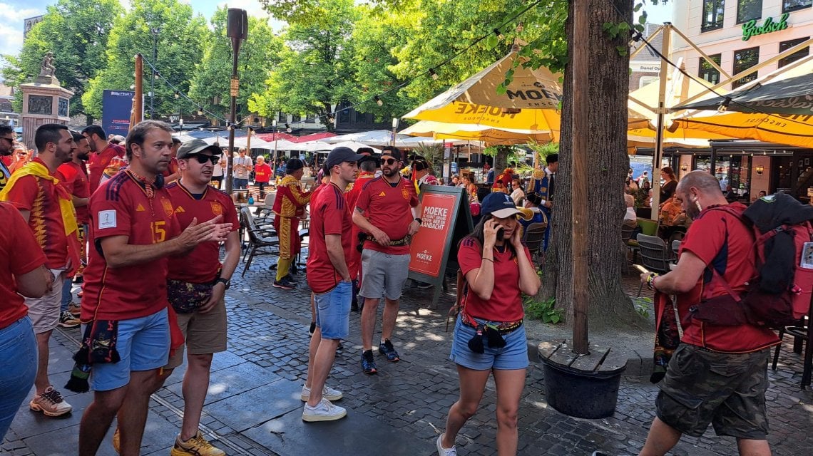 Tifosi della Spagna a Enschede