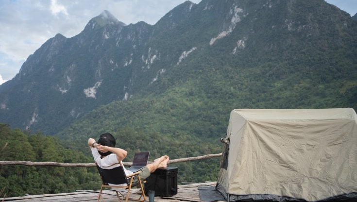  Il decalogo per lo smart working estivo, anche dai luoghi di vacanza