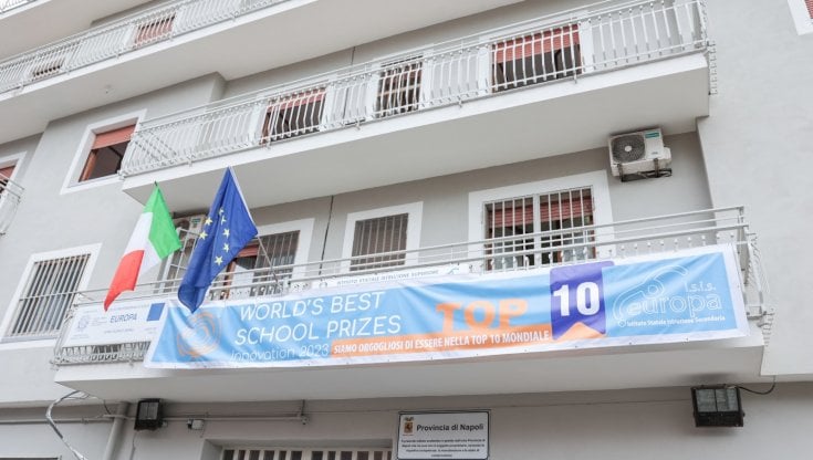 Scuola, un istituto di Pomigliano d'Arco tra i dieci migliori al mondo