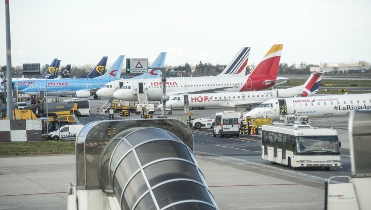 Trasporto aereo, domani lo sciopero. Ita cancella 42 voli