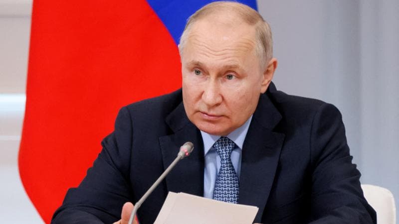 L’ultima frontiera della propaganda di Putin, migliaia di occidentali ora sognano di trasferirsi in Russia e lancia il “villaggio americano”