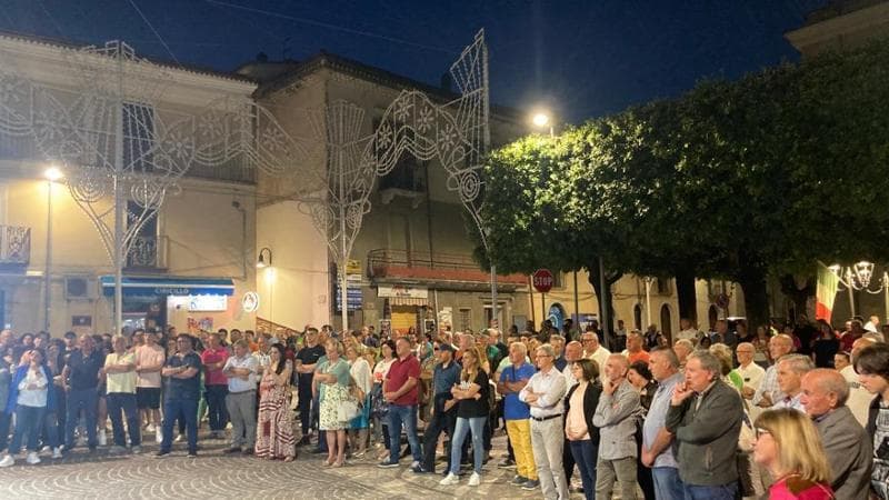 Un incontro della campagna elettorale in Molise
