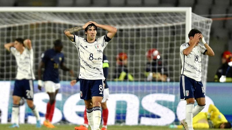 Italia Under 21, che rabbia: penalizzata dall’assenza di Var e Goal line technology, la Francia vince 2-1