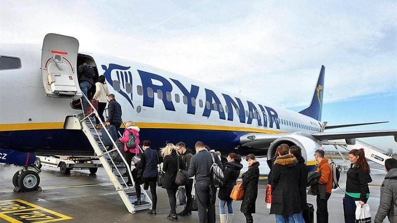 Venezia tassa i passeggeri che arrivano in aeroporto. E Ryanair taglia i voli per protesta