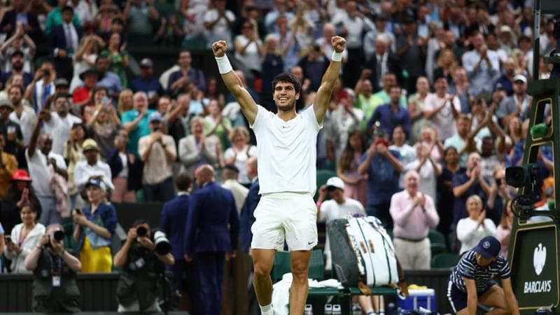 Berrettini lotta, ma Alcaraz è implacabile: lo spagnolo si impone in 4 set e vola ai quarti a Wimbledon. Matteo: “Ko duro, ma sono fiero di me”