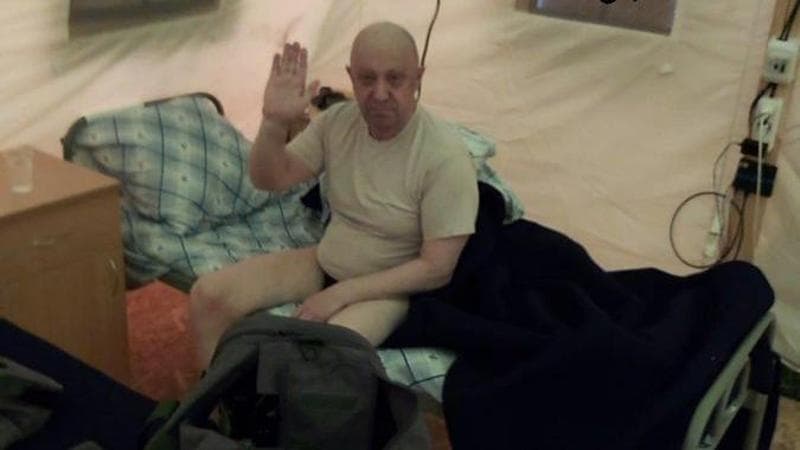 Ecco la prima foto di Prigozhin dopo l’ammutinamento: in un accampamento in Bielorussia