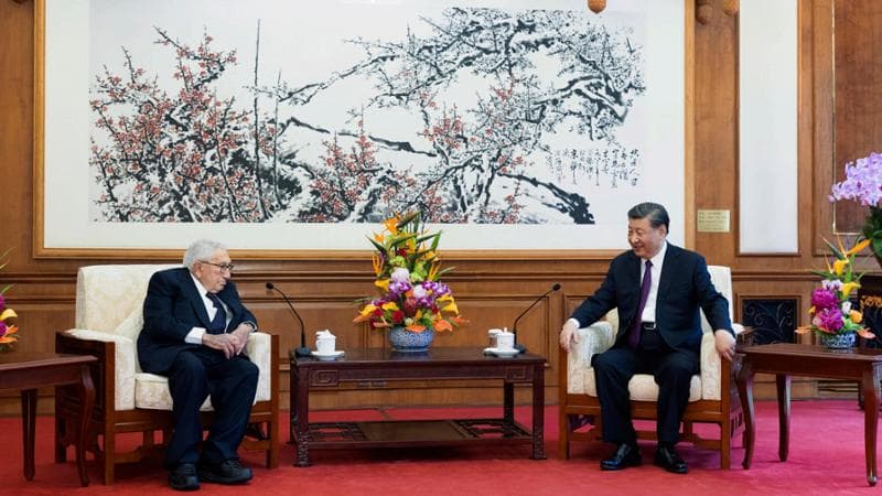 "Vecchi amici” a Pechino: l’incontro tra Xi e Kissinger