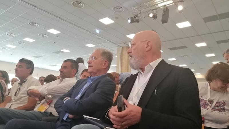 I riformisti incalzano la segretaria. Voto annuale tra gli iscritti per incidere sulla linea del Pd