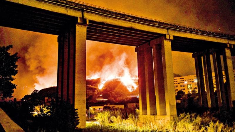 Reggio Calabria, incendi boschivi a ridosso della citt&agrave;
