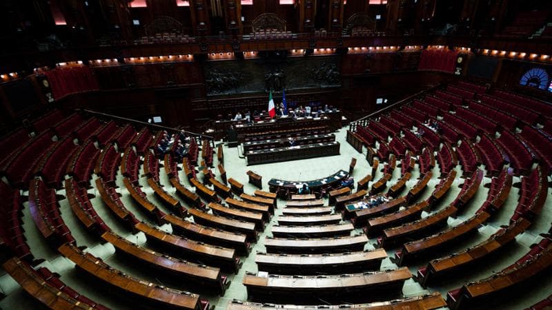 Ai politici spettano le ferie?