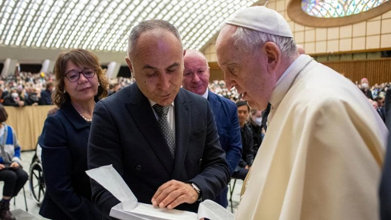 L'architetto Pietro Del Vaglio insieme a Papa Francesco&nbsp;
