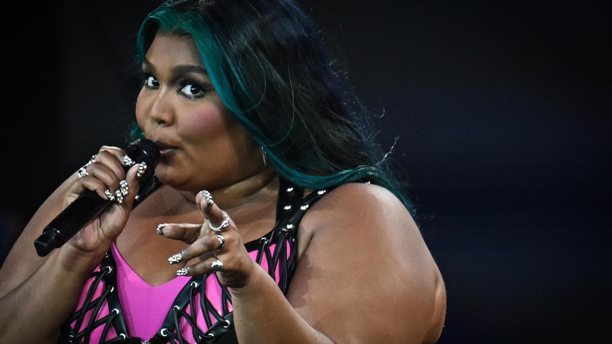 Lizzo Si Difende Dalle Accuse Di Molestie E Discriminazioni Tutte 