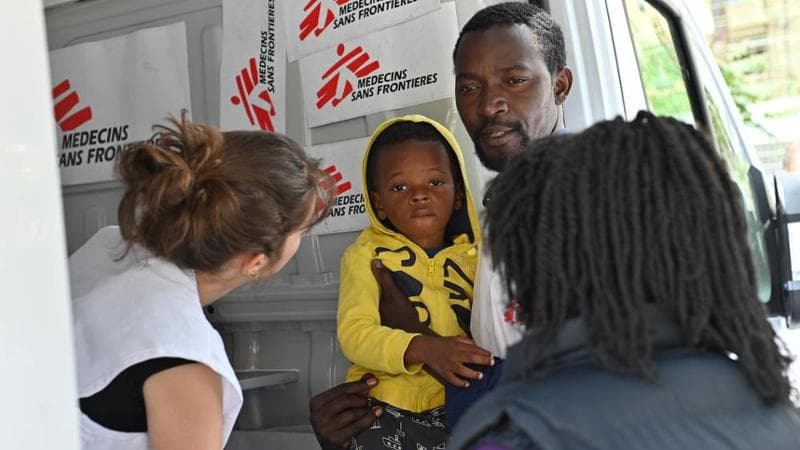 Ventimiglia, la denuncia di Msf: “Nuclei familiari di migranti divisi alla frontiera con la Francia”