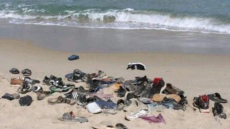 Quei venti barchini lasciati nella tempesta. “Le Ong allontanate: tanti si potevano salvare”