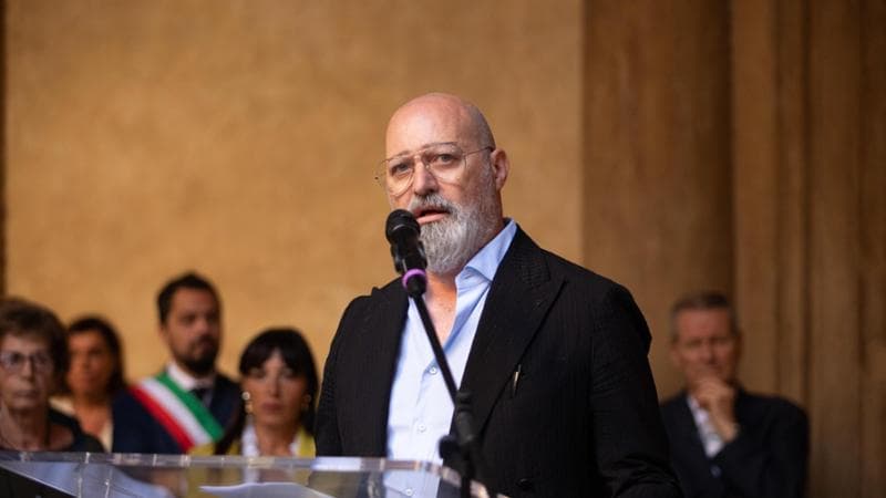 Bonaccini a Sant’Anna di Stazzema: “La Russa inadeguato al ruolo che ricopre”