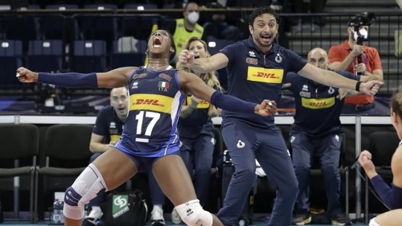 La gioia di Davide Mazzanti e Miryam Sylla agli ultimi Europei vinti nel 2021
