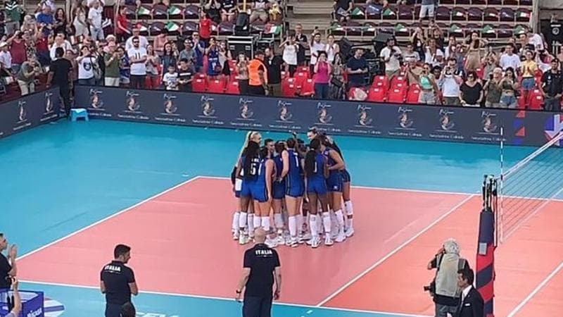Europeo volley, Italia-Romania 3-0: all’Arena di Verona buon esordio delle azzurre. Egonu in panchina quasi tutta la partita
