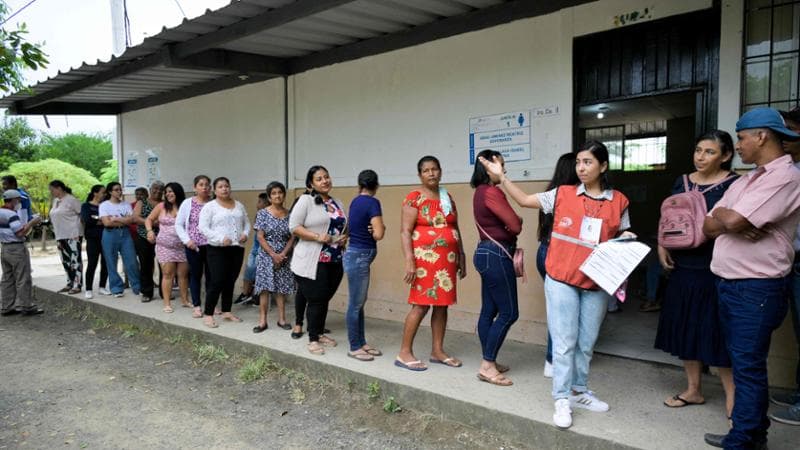 L’Ecuador al voto tra povertà e narcotraffico. E in strada domina la violenza