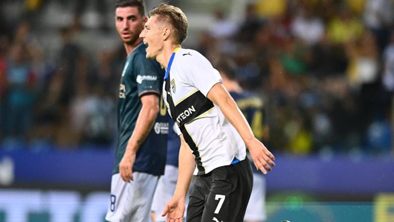 Serie B: vincono Parma e Venezia, spettacolare 3-3 tra Sudtirol e Spezia