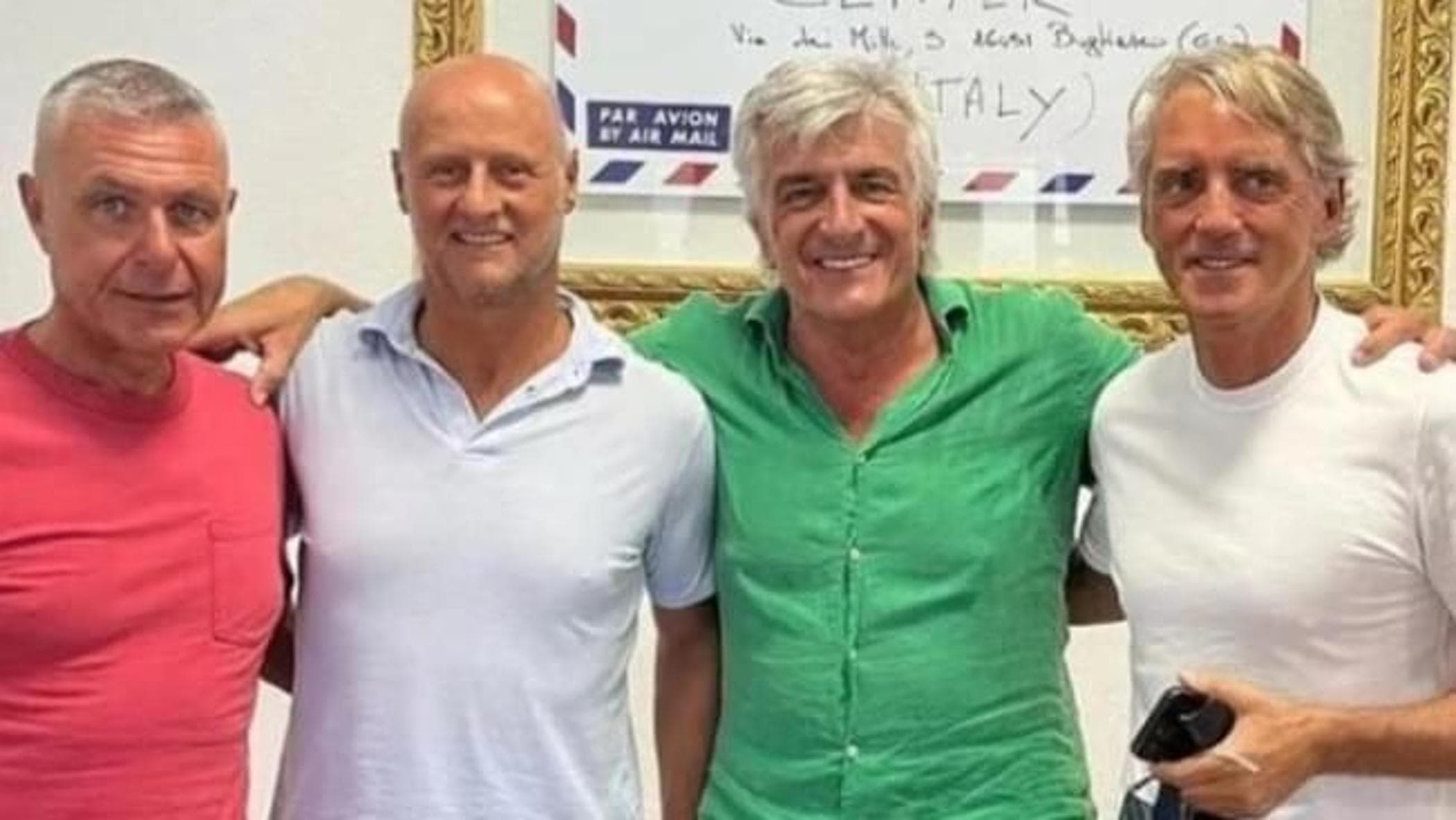 La rimpatriata di Mancini: a Bogliasco con i vecchi amici della ...