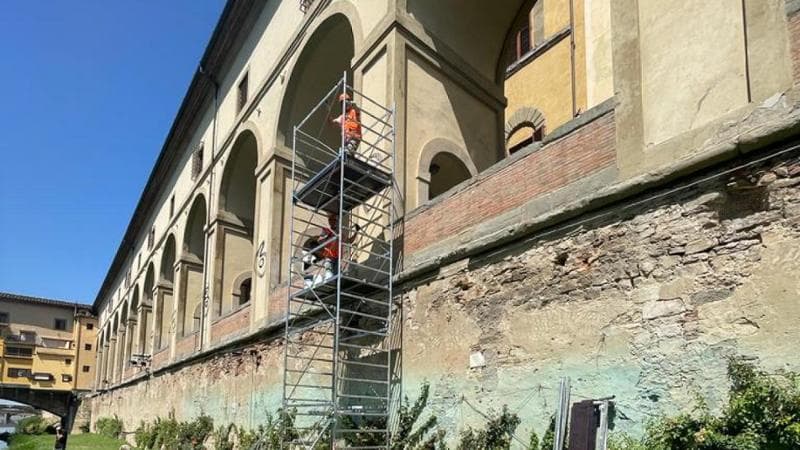 Uffizi, non sparate per l’arte