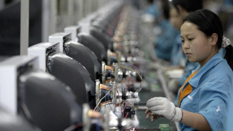 Stretta sulle delocalizzazioni: punito il “prendi i soldi e scappa”