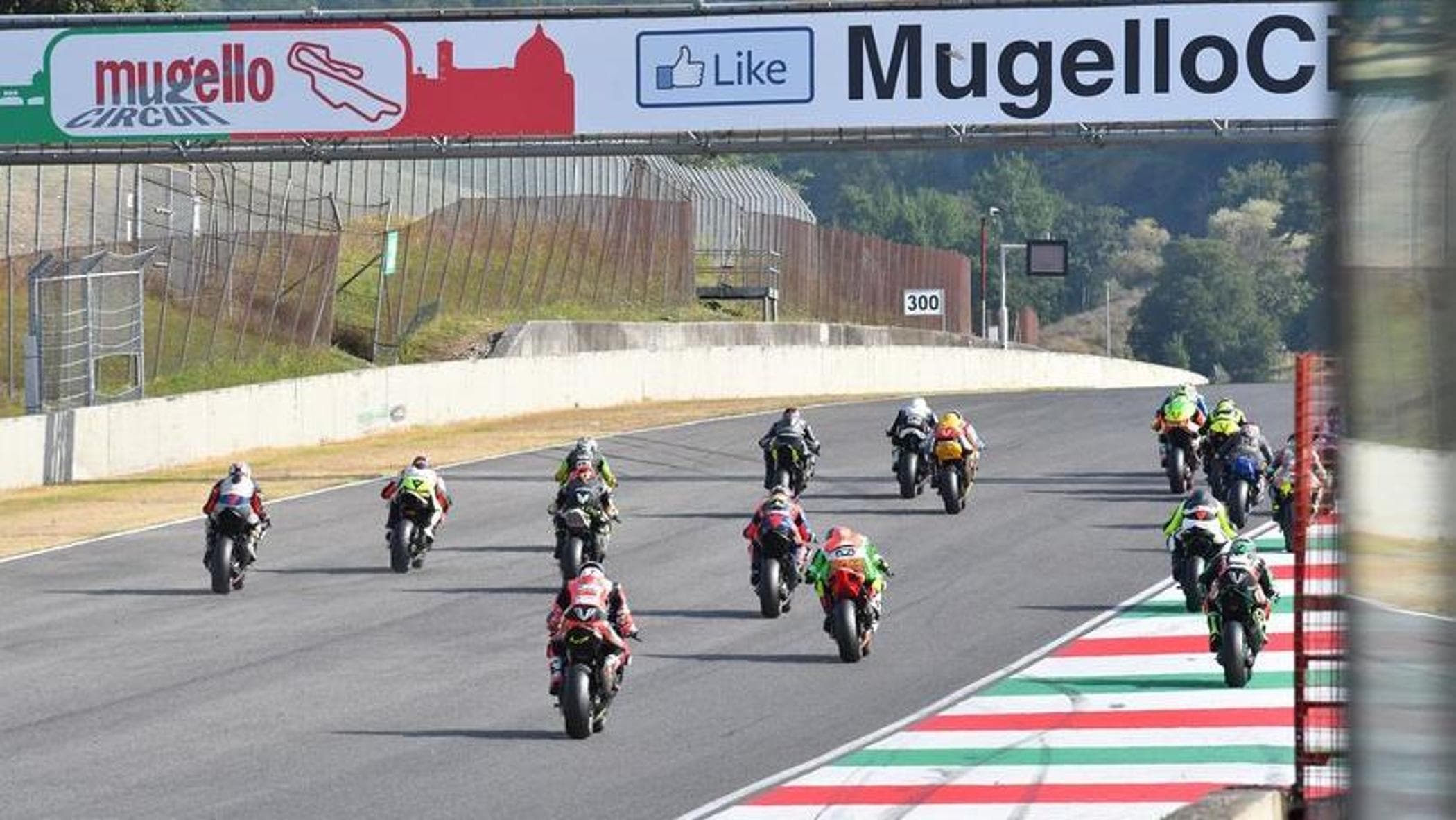 Tragedia al Mugello: muore un pilota amatoriale dopo un incidente in ...