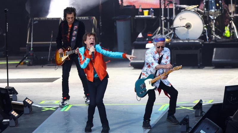 I Rolling Stones confermano il nuovo disco: illuminando i monumenti con il loro logo
