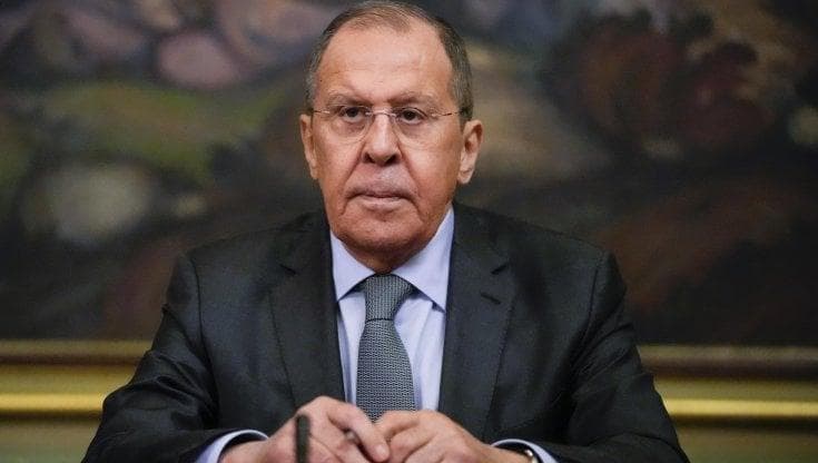 L’allarme del Guardian: “La stampa italiana in balìa della propaganda russa”