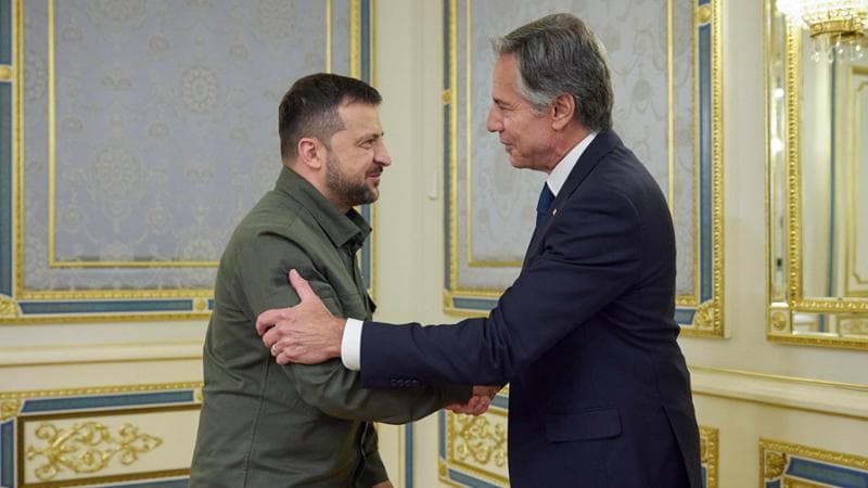 Usa, a Kiev armi all’uranio impoverito. Pezzi di un drone di Mosca precipitano in Romania