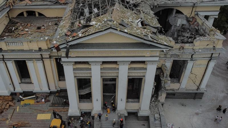 La Cattedrale&nbsp;della Trasfigurazione di Odessa,&nbsp;devastata dalle bombe russe del 23 luglio. Quando sar&agrave; ricostruita, gli architetti intendono lasciare un segno che ricordi il trauma
