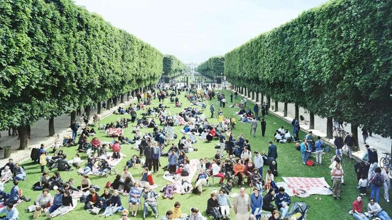 Massimo Vitali, Standing Still, &copy;️Massimo Vitali
