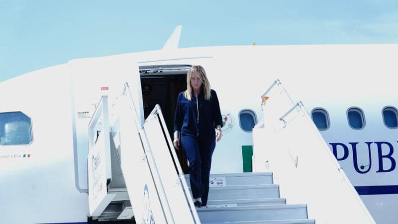 Giorgia Meloni all'arrivo a New Delhi per il G20
