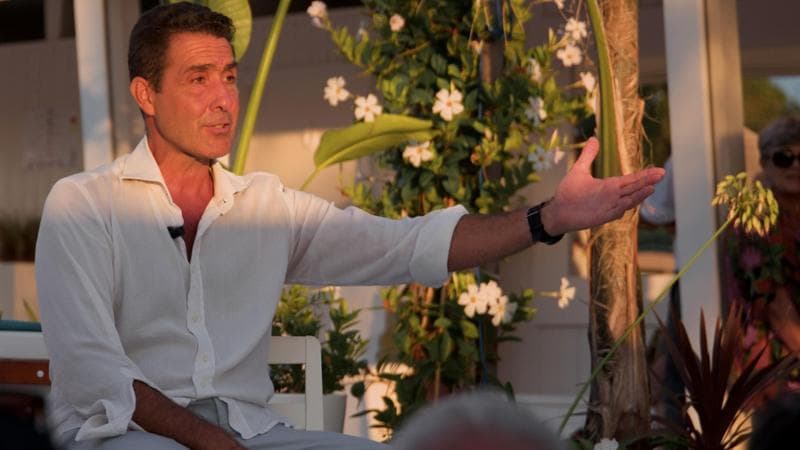 Roberto Vannacci presenta il suo libro a Marina di Pietrasanta
