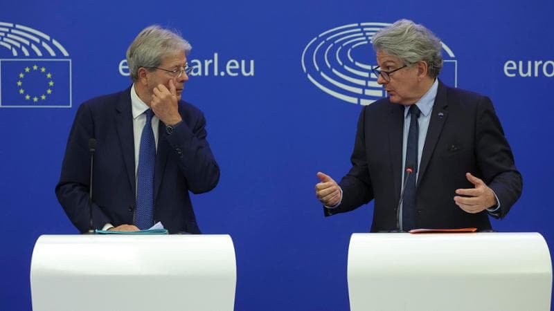 I commissari&nbsp;Paolo Gentiloni e Thierry Breton
