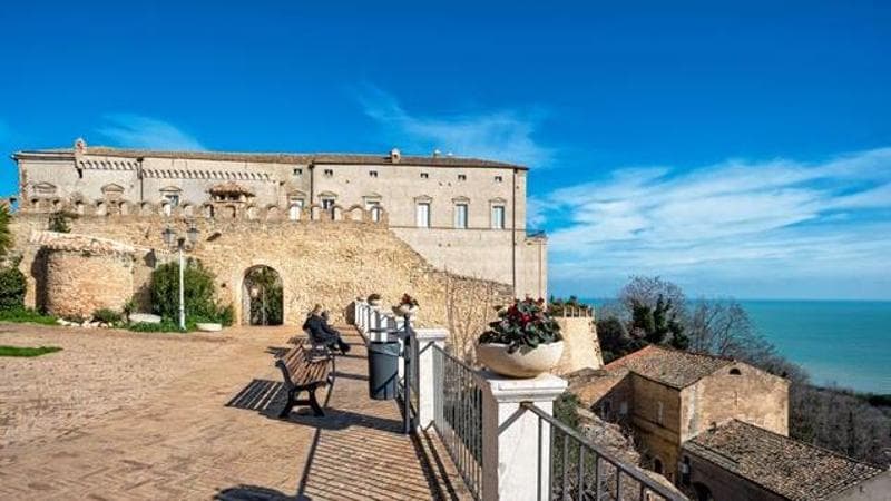 Vasto, Palazzo d'Avalos, Abruzzo
