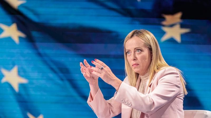 Banche, Mes, alleanze: bivio Ue per Meloni: “Ora decida con chi stare”