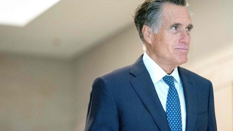 Usa, Mitt Romney si fa da parte: “Sono vecchio, Biden e Trump seguano il mio esempio”