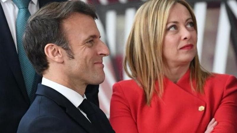Migranti, telefonata Macron-Meloni: “Francia solidale con l'Italia, possibile azione congiunta”