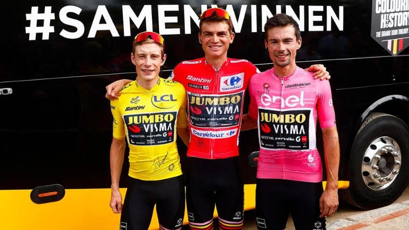 Jonas Vingegaard, Sepp Kuss e Primoz Roglic
