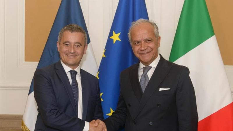 Il ministro dell'Interno Matteo Piantedosi con l'omologo francese Gerald Darmanin
