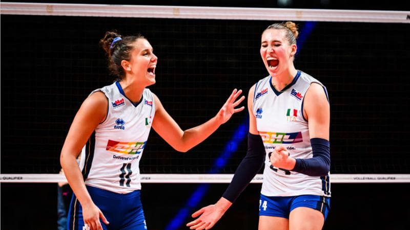 La gioia di Ekaterina Antropova, accanto ad Anna Danesi (foto volleyballworld)
