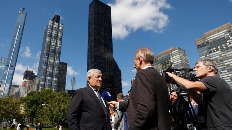 Emergenza sbarchi, veti nell’Ue e gelo dall’Onu, al palo la strategia Meloni. La premier da New York: “Non siamo il campo profughi Ue. E il problema ora sono Francia e Germania”