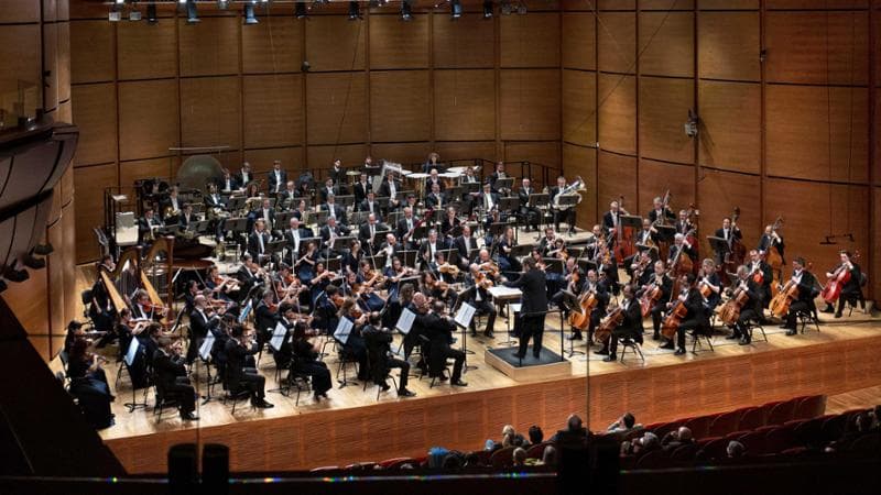 Andrej Borejko dirige l'Orchestra Sinfonica di Milano
